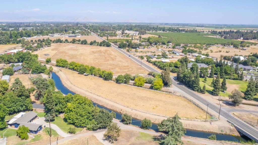 Image 6 of property listing at 0 Apn 310-143-39, Fresno, CA 93737