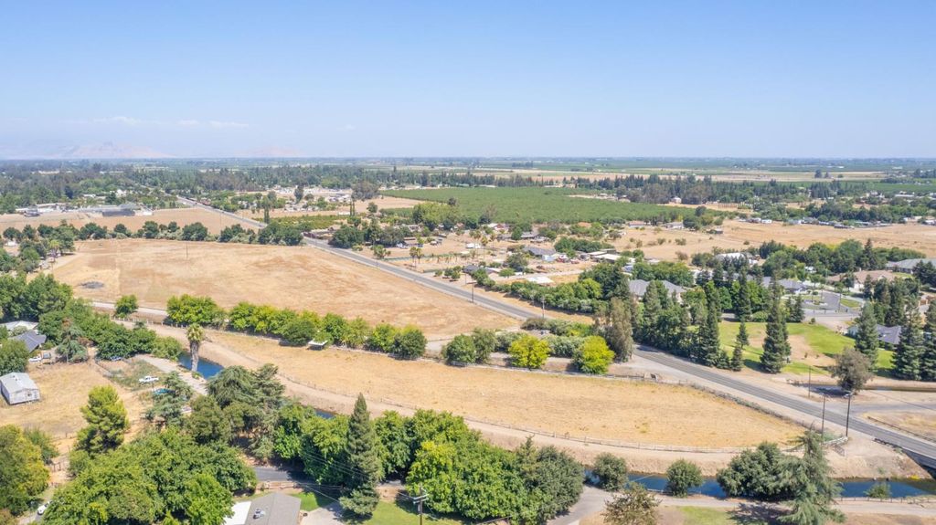 Image 7 of property listing at 0 Apn 310-143-39, Fresno, CA 93737