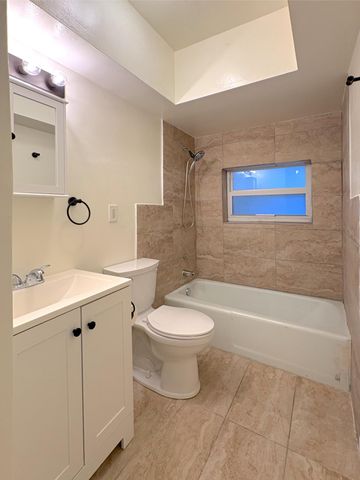 1124 NE 5th Avenue 6, Fort Lauderdale, FL 33304