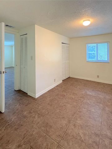 1124 NE 5th Avenue 6, Fort Lauderdale, FL 33304