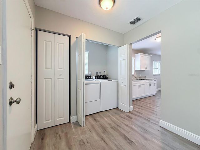 8307 N ELMER STREET, Tampa, FL 33604