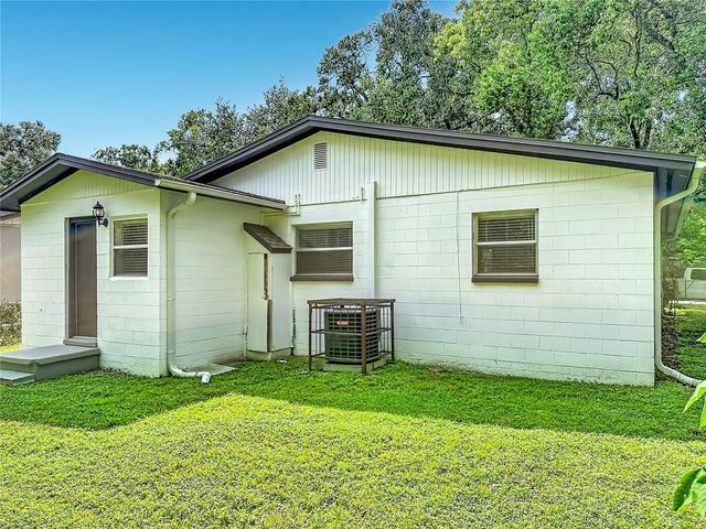 8307 N ELMER STREET, Tampa, FL 33604