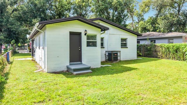 8307 N ELMER STREET, Tampa, FL 33604