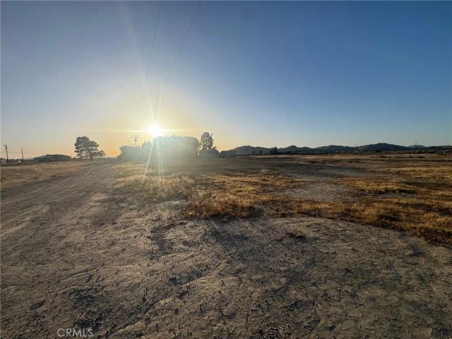 171 Avenue Q12, Llano, CA 93591