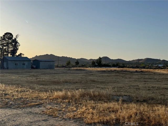 171 Avenue Q12, Llano, CA 93591