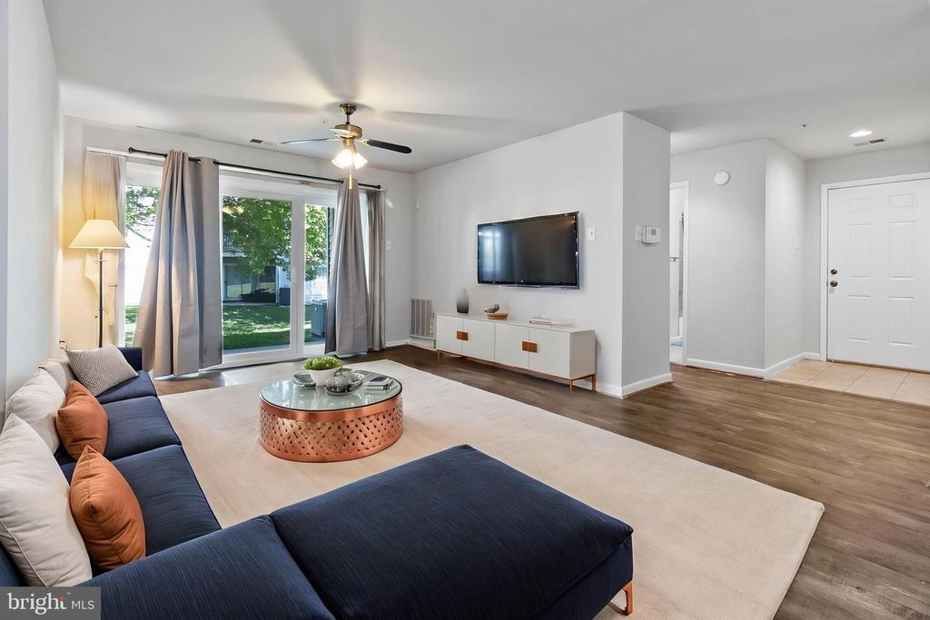 Image 10 of property listing at 8801 RUSLAND CT, Fort Washington, MD 20744