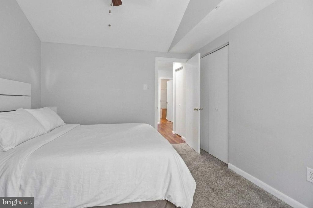 Image 15 of property listing at 8801 RUSLAND CT, Fort Washington, MD 20744