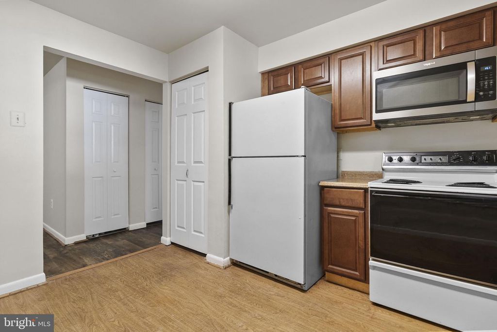 Image 16 of property listing at 8801 RUSLAND CT, Fort Washington, MD 20744