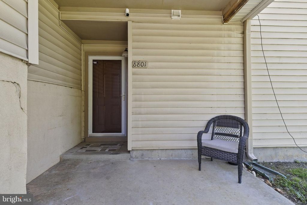 Image 25 of property listing at 8801 RUSLAND CT, Fort Washington, MD 20744
