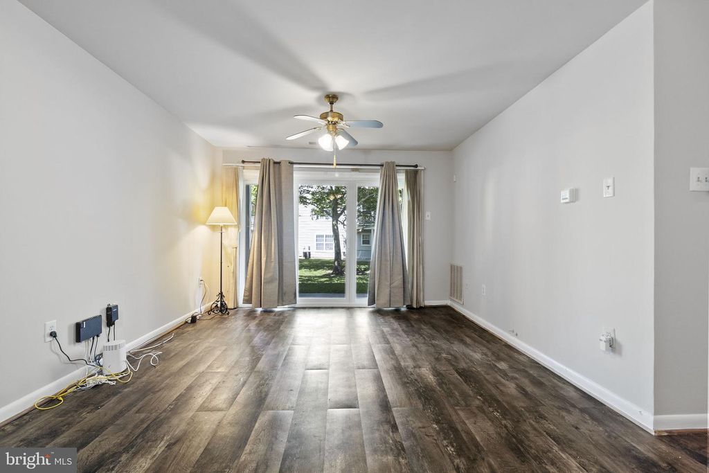 Image 9 of property listing at 8801 RUSLAND CT, Fort Washington, MD 20744