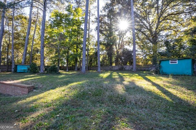 84 Hillsdale Road, Forsyth, GA 31029