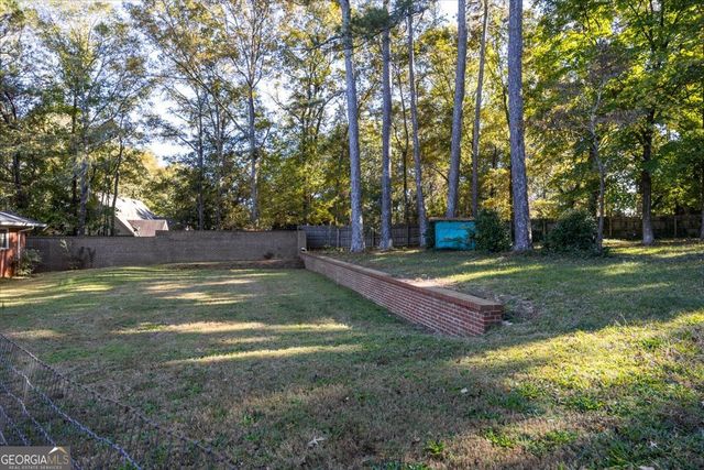 84 Hillsdale Road, Forsyth, GA 31029