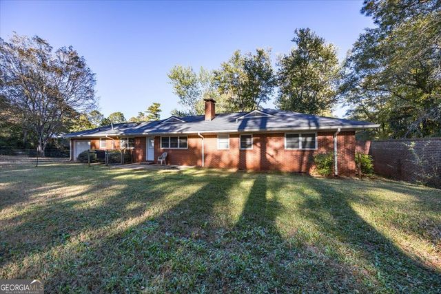 84 Hillsdale Road, Forsyth, GA 31029
