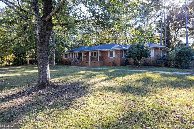 84 Hillsdale Road, Forsyth, GA 31029