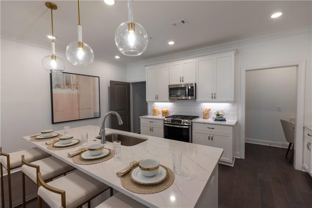 5124 Bandolino Lane 323, Peachtree Corners, GA 30092