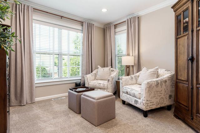 3515 TOURNAMENT Drive, Elgin, IL 60124