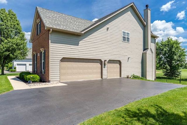 3515 TOURNAMENT Drive, Elgin, IL 60124