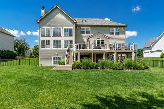 3515 TOURNAMENT Drive, Elgin, IL 60124