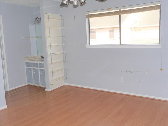13840 Hollowgreen Drive 106, Houston, TX 77082