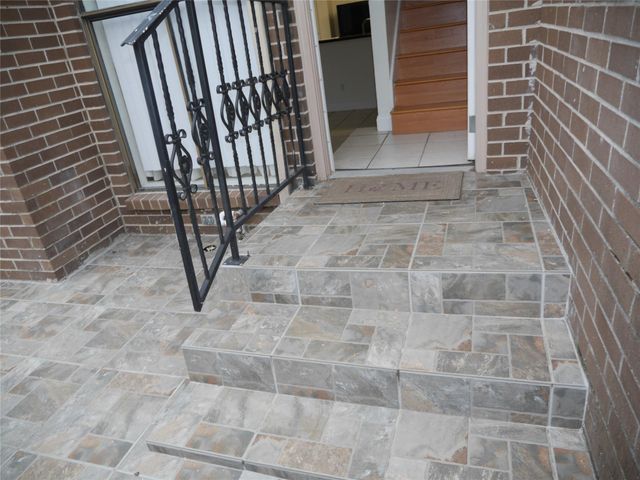 13840 Hollowgreen Drive 106, Houston, TX 77082