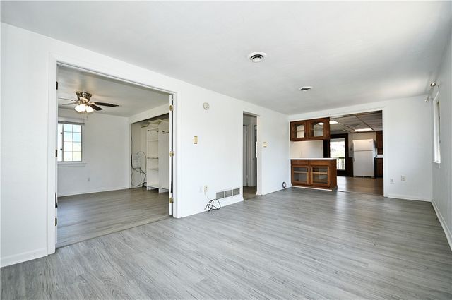 2102 West St, Munhall, PA 15120