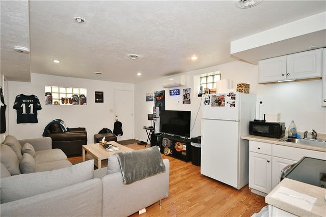 2102 West St, Munhall, PA 15120