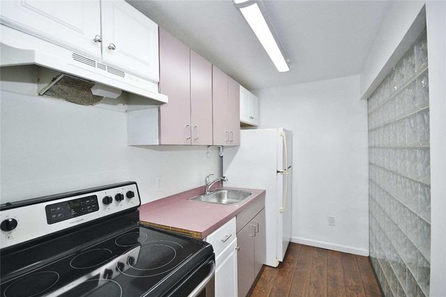 2102 West St, Munhall, PA 15120