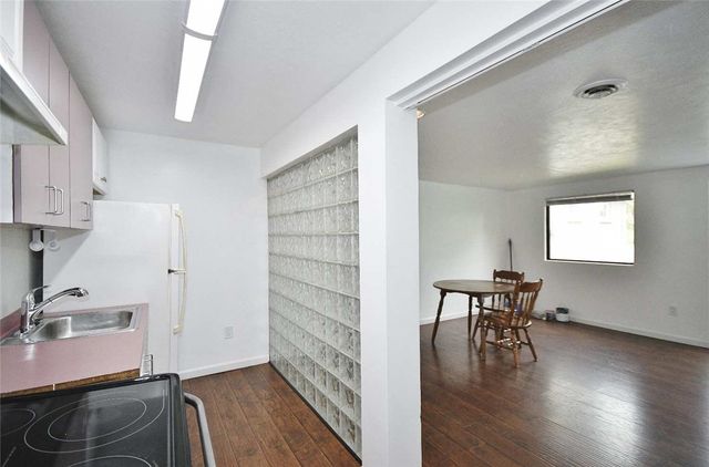 2102 West St, Munhall, PA 15120