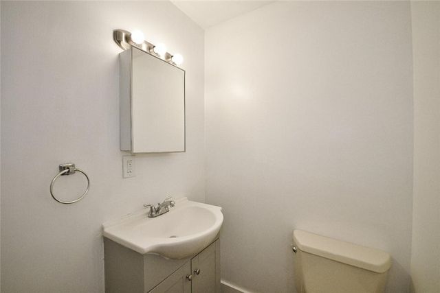 2102 West St, Munhall, PA 15120