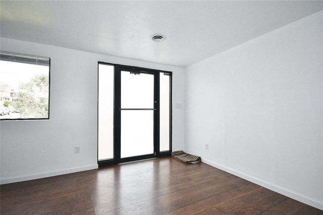 2102 West St, Munhall, PA 15120