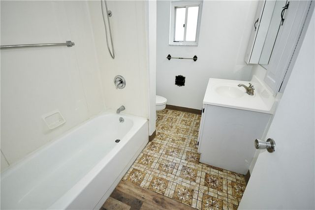 2102 West St, Munhall, PA 15120
