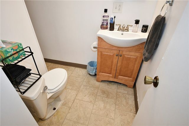 2102 West St, Munhall, PA 15120