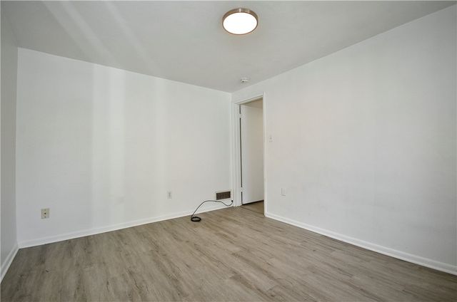 2102 West St, Munhall, PA 15120