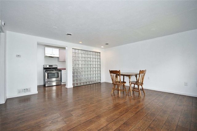 2102 West St, Munhall, PA 15120