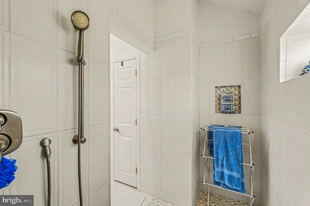 Image 21 of property listing at 112 MIDWAY DR, Earleville, MD 21919