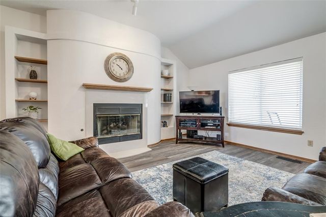 2117 Summer Hollow Lane, Edmond, OK 73013