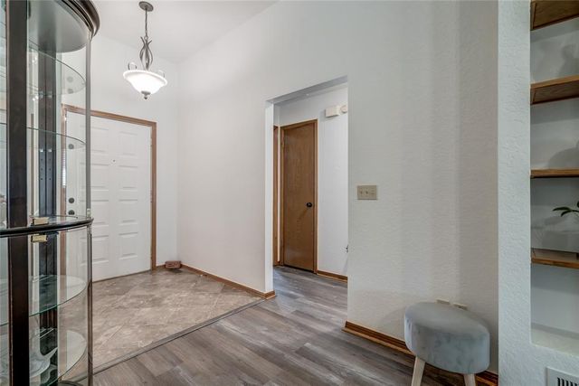 2117 Summer Hollow Lane, Edmond, OK 73013