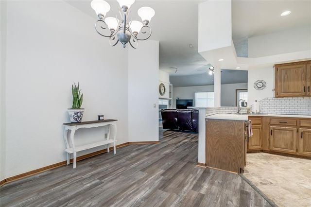 2117 Summer Hollow Lane, Edmond, OK 73013