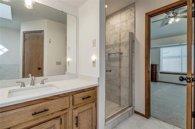 2117 Summer Hollow Lane, Edmond, OK 73013