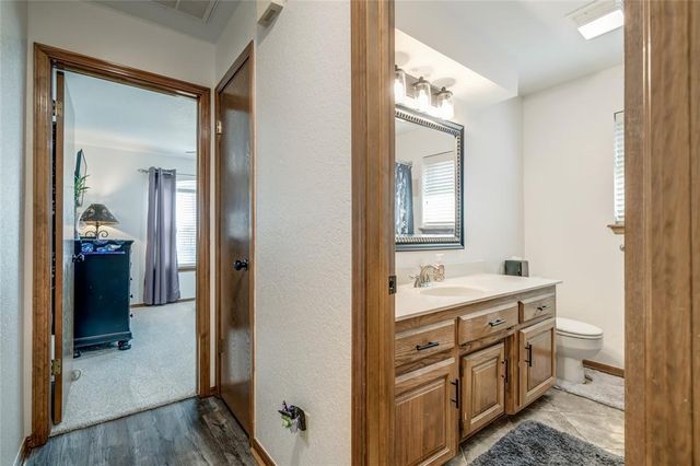 2117 Summer Hollow Lane, Edmond, OK 73013