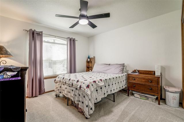 2117 Summer Hollow Lane, Edmond, OK 73013