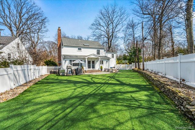 350 Dogwood Lane, Manhasset, NY 11030