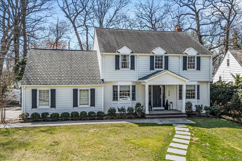 350 Dogwood Lane, Manhasset, NY 11030