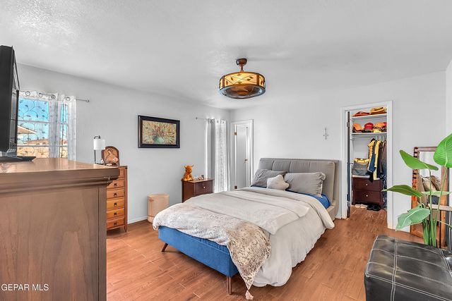 11268 Warbonnet Drive, El Paso, TX 79936