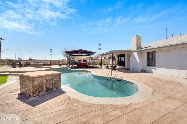 11268 Warbonnet Drive, El Paso, TX 79936