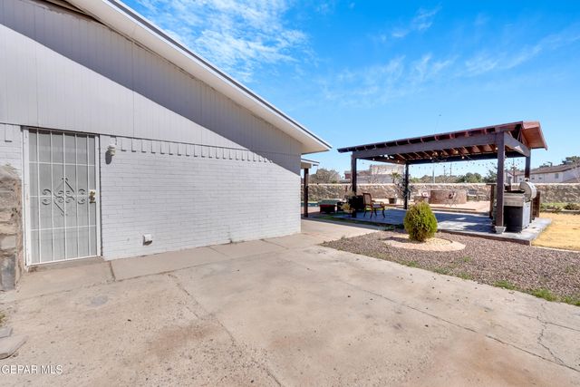 11268 Warbonnet Drive, El Paso, TX 79936