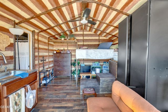 11268 Warbonnet Drive, El Paso, TX 79936