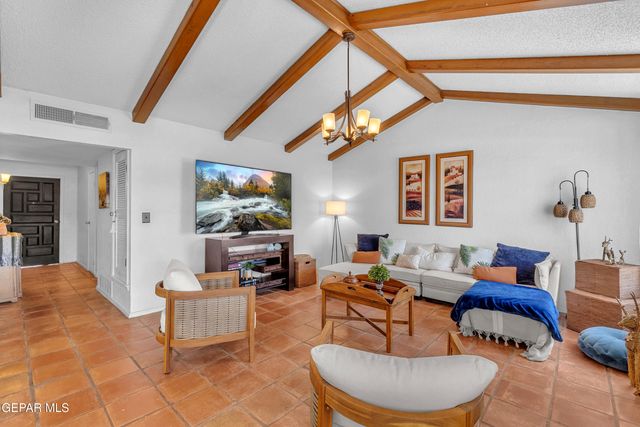 11268 Warbonnet Drive, El Paso, TX 79936