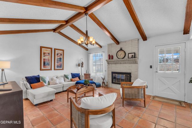 11268 Warbonnet Drive, El Paso, TX 79936