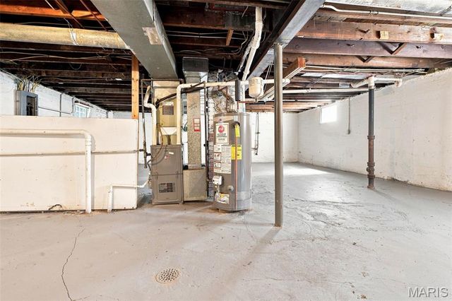 7809 elton, St Louis, MO 63123